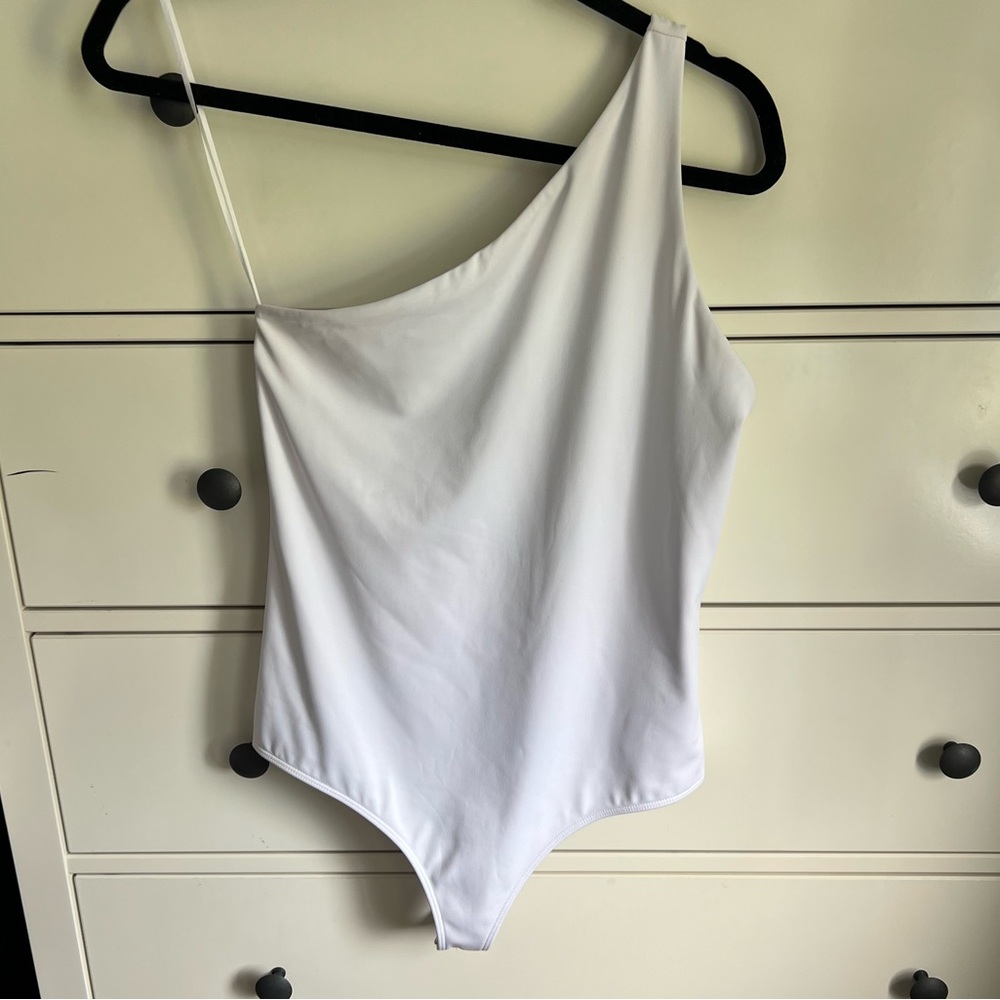 Express Body Contour One Shoulder Bodysuit
